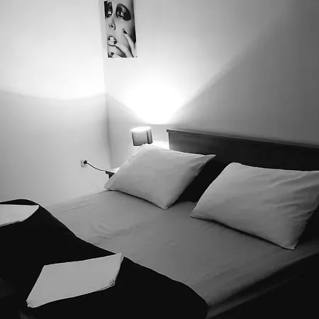 Guest house Nastasja Apartman Krvavica